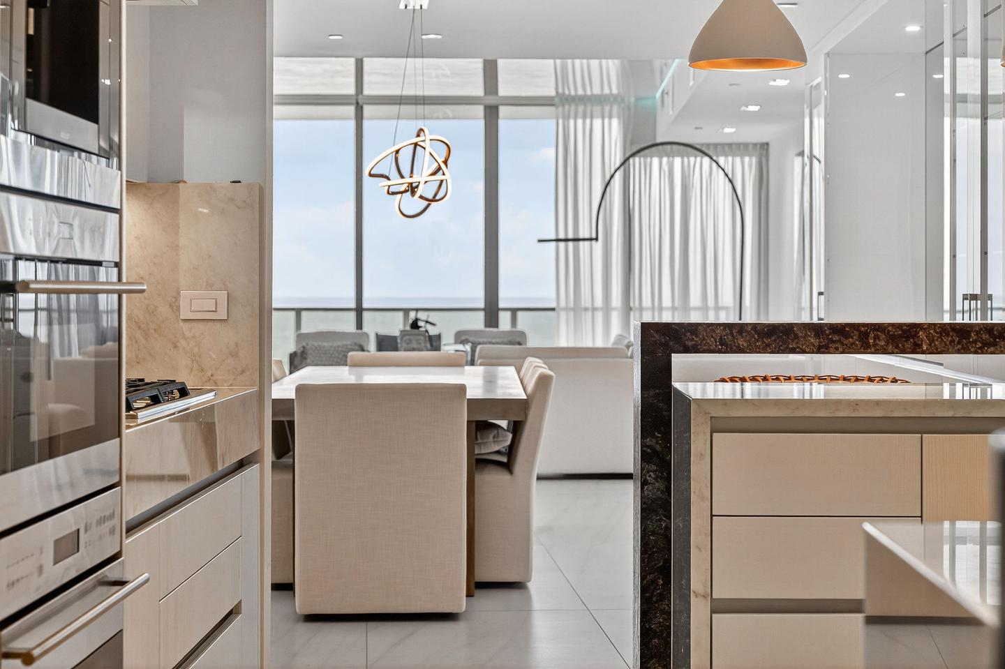 Dining room with horizon sightline
