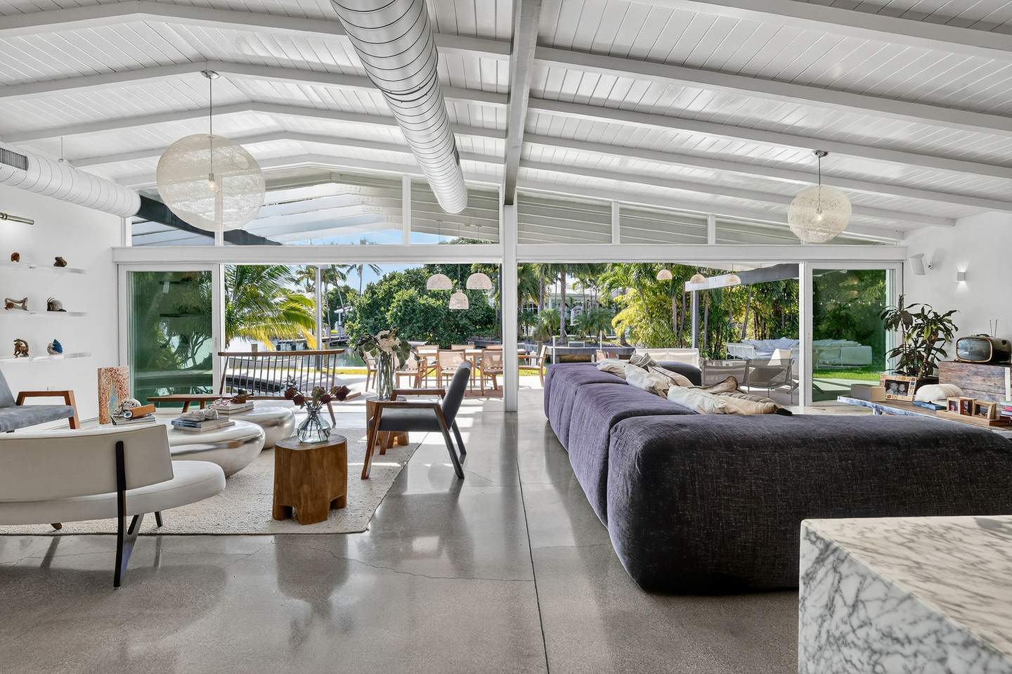 Interior — 270 Property