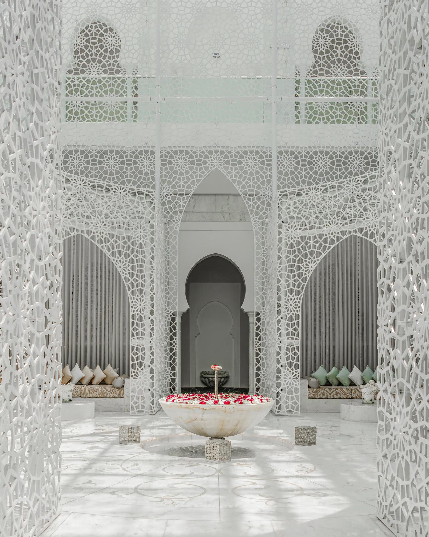Spa, Wellness & Lifestyle